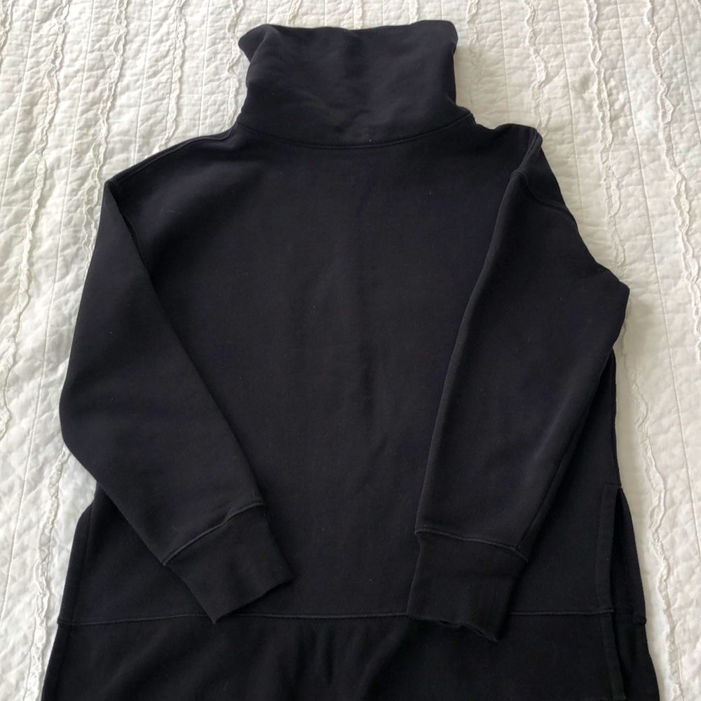 Athleta EUC funnel neck sweatshirt sz XS